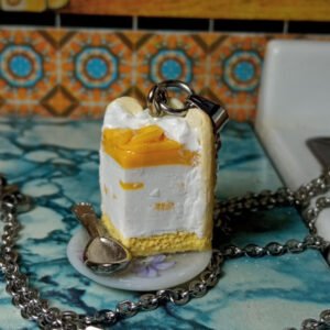 Collar  Porcion de Torta Charlotte